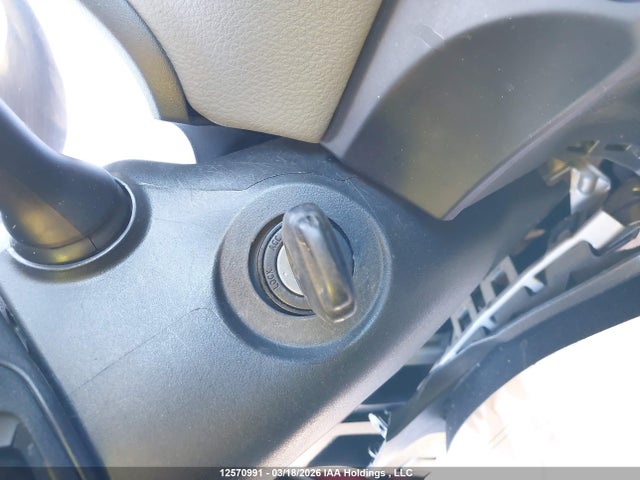 12570991 :رقم المزاد ، VNKKTUD37FA047645 vin ، 2015 Toyota Yaris مزاد بيع