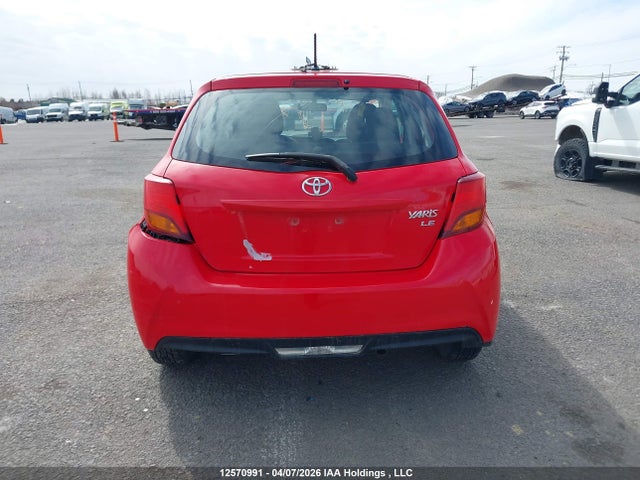 12570991 :رقم المزاد ، VNKKTUD37FA047645 vin ، 2015 Toyota Yaris مزاد بيع