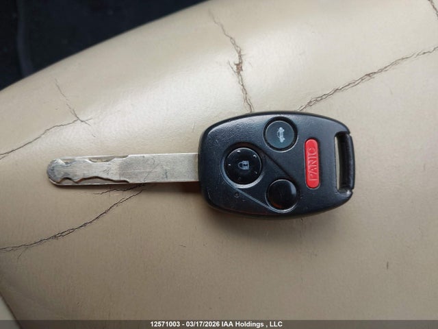 12571003 :رقم المزاد ، 2HHFD56568H200450 vin ، 2008 Acura Csx مزاد بيع