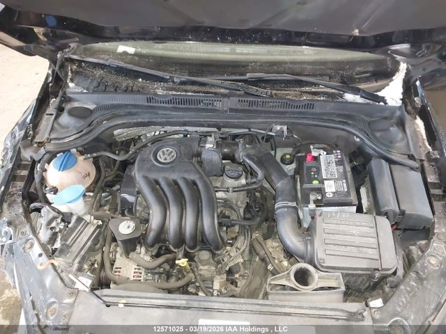 3VW2K7AJ5FM205044 Volkswagen Jetta