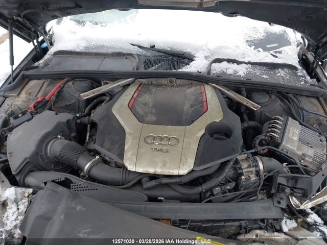 WAUB4AF4XJA003493 Audi S4