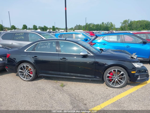 WAUB4AF4XJA003493 Audi S4
