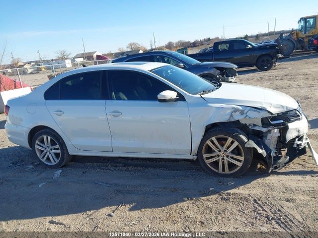 3VWL17AJ9HM269288 Volkswagen Jetta 1.8 Tsi Highline