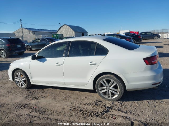 3VWL17AJ9HM269288 Volkswagen Jetta 1.8 Tsi Highline