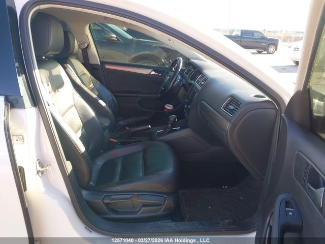 3VWL17AJ9HM269288 Volkswagen Jetta 1.8 Tsi Highline
