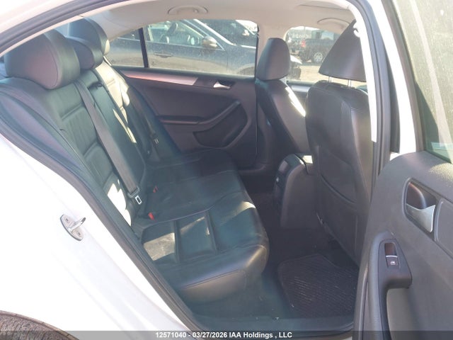 3VWL17AJ9HM269288 Volkswagen Jetta 1.8 Tsi Highline
