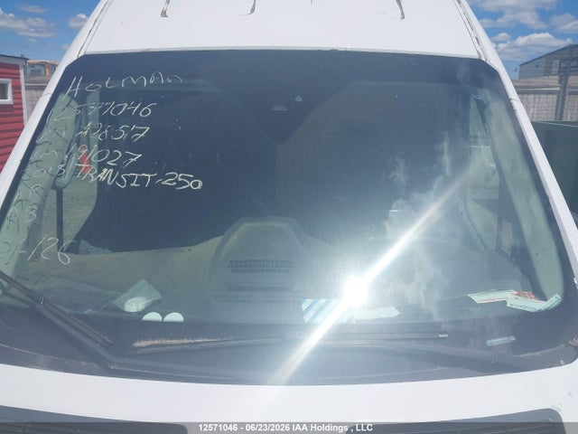 Ford Transit-250 2018 1FTYR3XV8JKA28517 Image 18