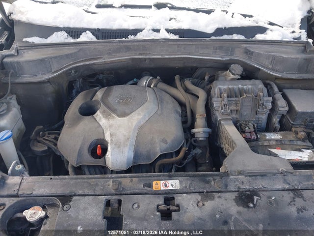 5XYZUDLA6FG270246 Hyundai Santa Fe