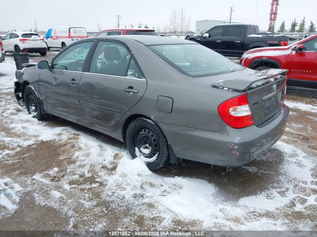 12571052 :رقم المزاد ، 4T1BE32K94U848172 vin ، 2004 Toyota Camry Le/se/xle مزاد بيع