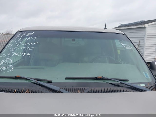 Продаж на аукціоні авто 2001 Chevrolet Silverado 2500hd Ls/lt, vin: 1GCHK29U81Z287700, номер лоту: 12457105