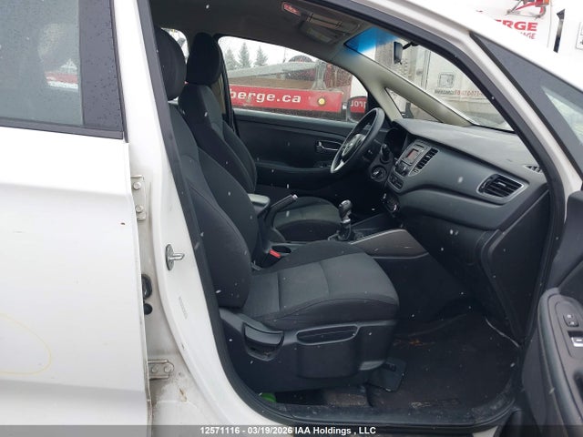 12571116 :رقم المزاد ، KNAHT8A35E7025585 vin ، 2014 Kia Rondo مزاد بيع