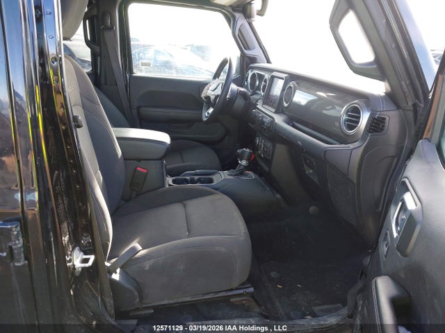 1C4HJXEN1PW559626 Jeep Wrangler 4-door Sahara