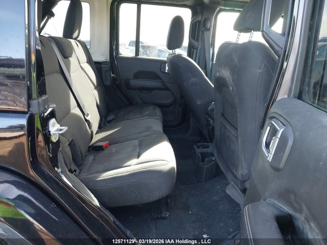 1C4HJXEN1PW559626 Jeep Wrangler 4-door Sahara