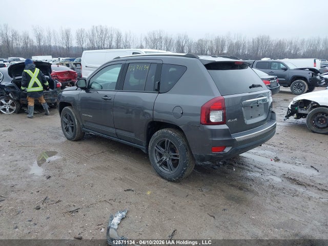1C4NJDAB8GD792203 Jeep Compass