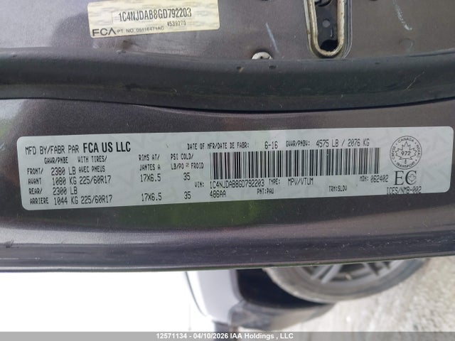 1C4NJDAB8GD792203 Jeep Compass