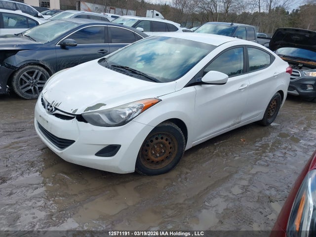 2013 Hyundai Elantra მანქანა იყიდება აუქციონზე, vin: 5NPDH4AE1DH330587, აუქციონის ნომერი: 12571191