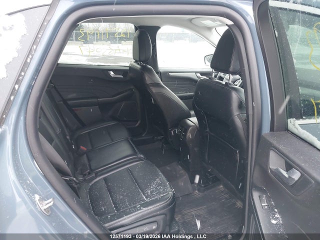 1FMCU9JA3SUA85047 Ford Escape Platinum