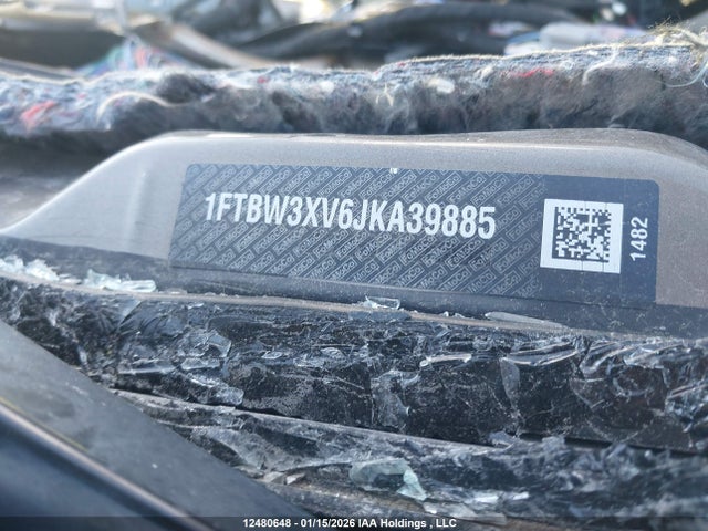 1FTBW3XV6JKA39885 Ford Transit-350