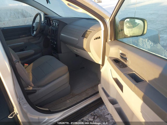 2009 Dodge Grand Caravan Se მანქანა იყიდება აუქციონზე, vin: 2D8HN44EX9R514184, აუქციონის ნომერი: 12525778