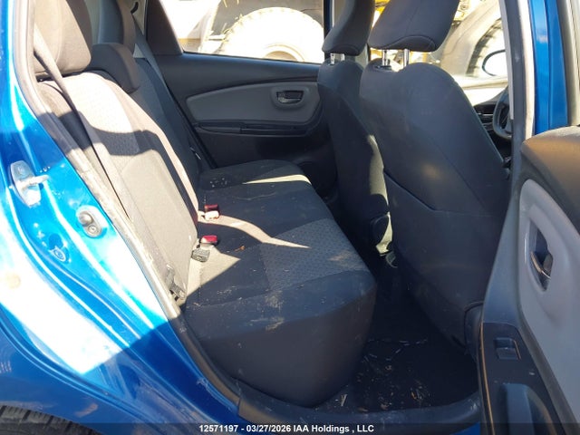 VNKKTUD33GA057302 Toyota YARIS LE