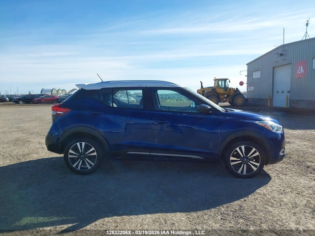 3N1CP5DV9LL576174 Nissan KICKS SR