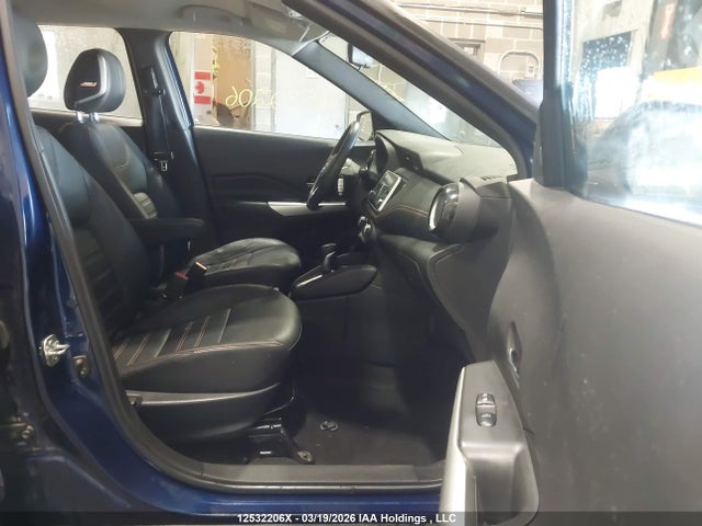3N1CP5DV9LL576174 Nissan KICKS SR