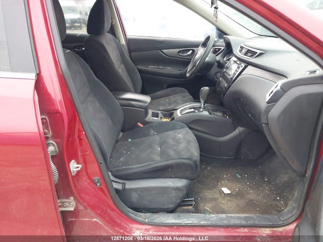 2015 Nissan Rogue S/sl/sv მანქანა იყიდება აუქციონზე, vin: 5N1AT2MV4FC838015, აუქციონის ნომერი: 12571208