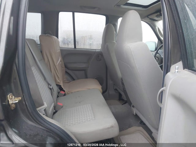 2005 Jeep Liberty Sport მანქანა იყიდება აუქციონზე, vin: 1J4GL48K95W630309, აუქციონის ნომერი: 12571210