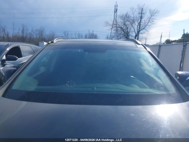 5NMZUDLB2JH068799 Hyundai Santa Fe Sport 2.4 Se