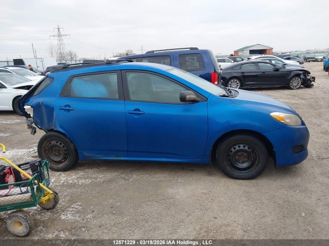 12571229 :رقم المزاد ، 2T1LE4EE4AC018583 vin ، 2010 Toyota Matrix مزاد بيع