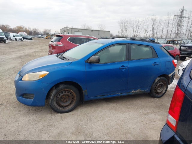 12571229 :رقم المزاد ، 2T1LE4EE4AC018583 vin ، 2010 Toyota Matrix مزاد بيع