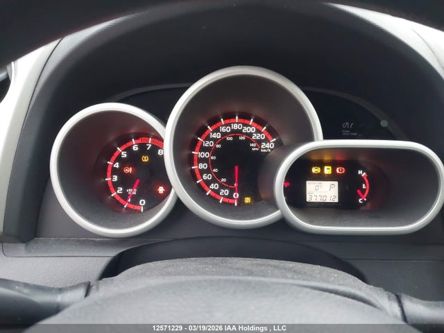 12571229 :رقم المزاد ، 2T1LE4EE4AC018583 vin ، 2010 Toyota Matrix مزاد بيع