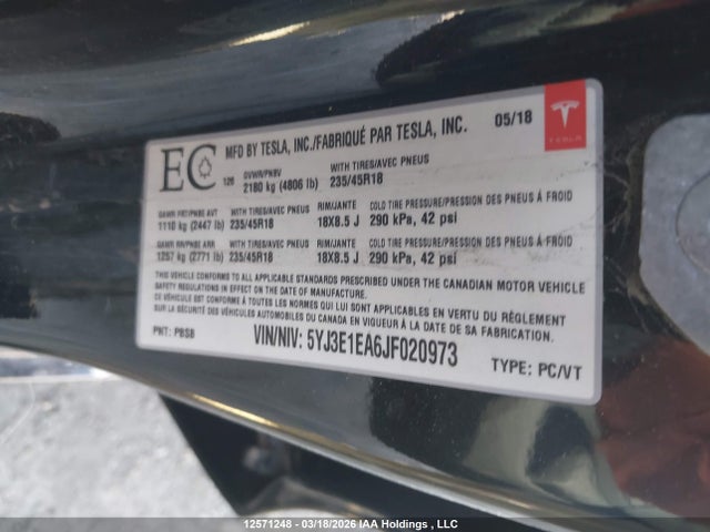 12571248 :رقم المزاد ، 5YJ3E1EA6JF020973 vin ، 2018 Tesla Model 3 مزاد بيع