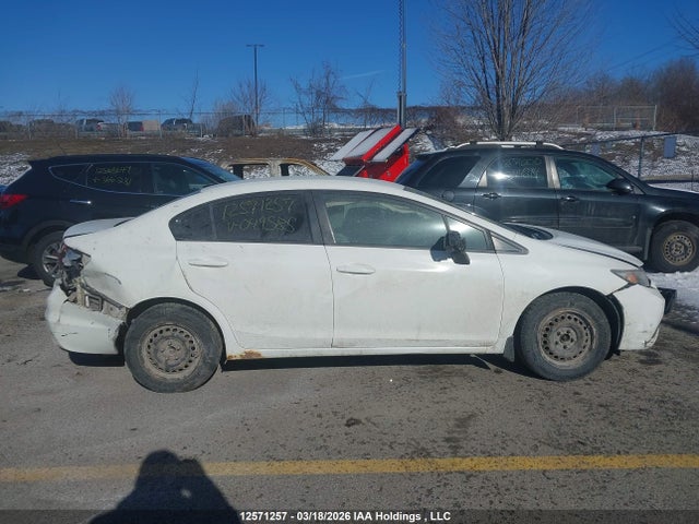 Продажа на аукционе авто 2015 Honda Civic Lx, vin: 2HGFB2E49FH049585, номер лота: 12571257