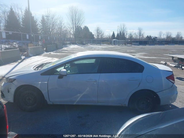 Продажа на аукционе авто 2015 Honda Civic Lx, vin: 2HGFB2E49FH049585, номер лота: 12571257