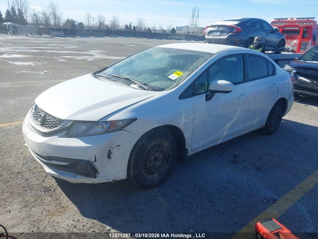 Продажа на аукционе авто 2015 Honda Civic Lx, vin: 2HGFB2E49FH049585, номер лота: 12571257