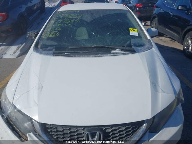 Продажа на аукционе авто 2015 Honda Civic Lx, vin: 2HGFB2E49FH049585, номер лота: 12571257