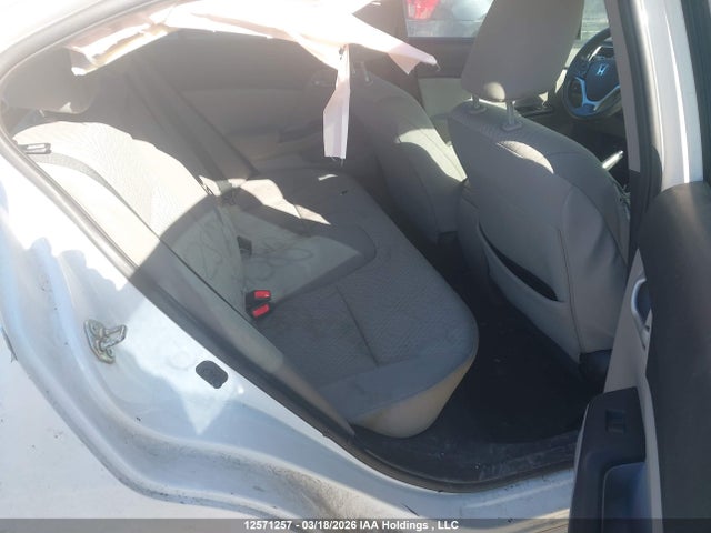 Продажа на аукционе авто 2015 Honda Civic Lx, vin: 2HGFB2E49FH049585, номер лота: 12571257