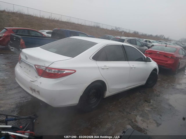 2016 Toyota Camry Le მანქანა იყიდება აუქციონზე, vin: 4T1BF1FK0GU559262, აუქციონის ნომერი: 12571280