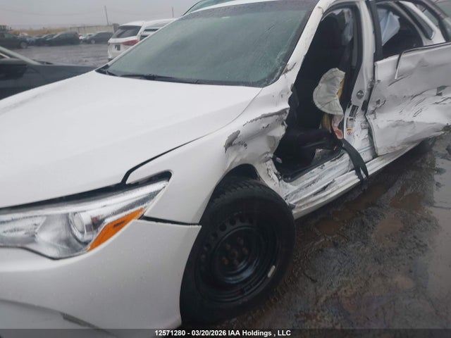 2016 Toyota Camry Le მანქანა იყიდება აუქციონზე, vin: 4T1BF1FK0GU559262, აუქციონის ნომერი: 12571280