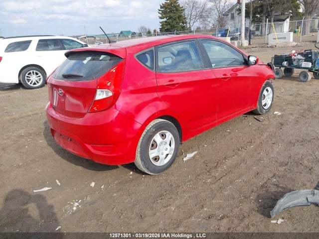 KMHCT5AE6GU241846 Hyundai ACCENT SE