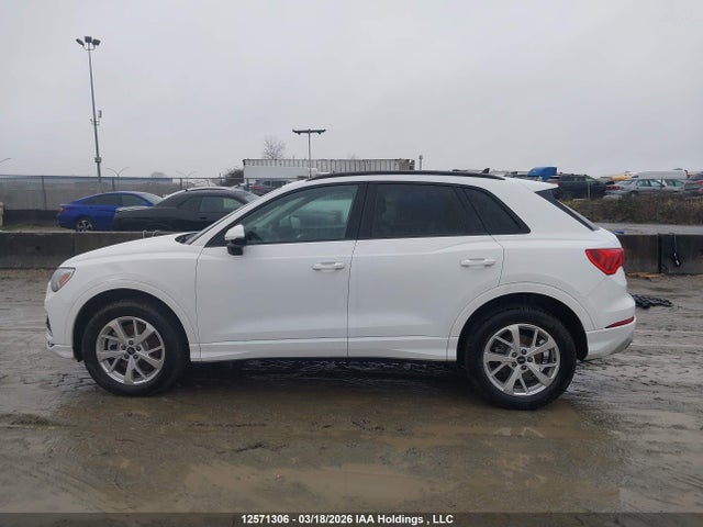 WA1AUCF38S1074186 Audi Q3 Premium 40