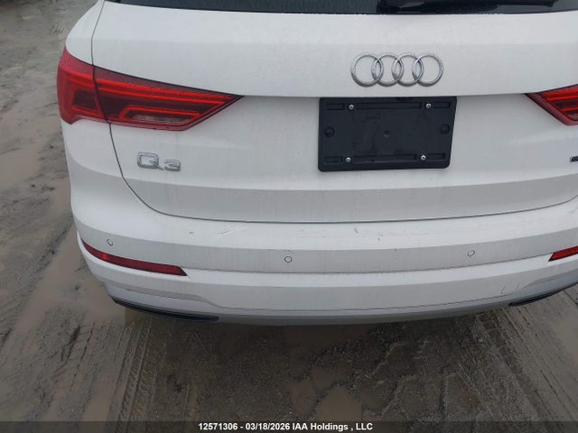 WA1AUCF38S1074186 Audi Q3 Premium 40