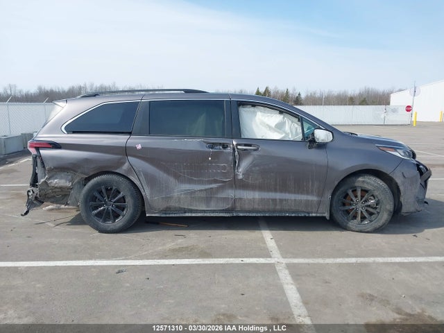 2022 Toyota Sienna Xse 7-passenger მანქანა იყიდება აუქციონზე, vin: 5TDGRKEC3NS095760, აუქციონის ნომერი: 12571310