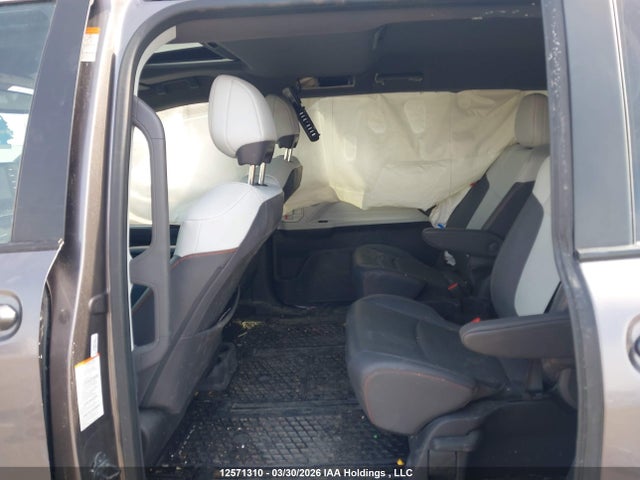 2022 Toyota Sienna Xse 7-passenger მანქანა იყიდება აუქციონზე, vin: 5TDGRKEC3NS095760, აუქციონის ნომერი: 12571310