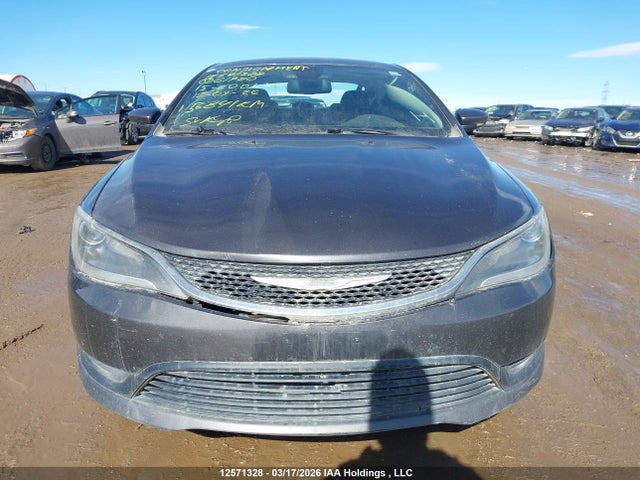 12571328 :رقم المزاد ، 1C3CCCFB3FN614720 vin ، 2015 Chrysler 200 Lx مزاد بيع
