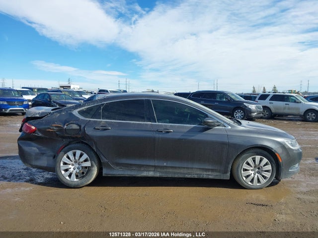 12571328 :رقم المزاد ، 1C3CCCFB3FN614720 vin ، 2015 Chrysler 200 Lx مزاد بيع