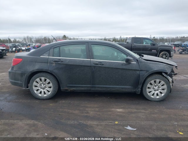 2014 Chrysler 200 Lx მანქანა იყიდება აუქციონზე, vin: 1C3CCBAB0EN232032, აუქციონის ნომერი: 12571339