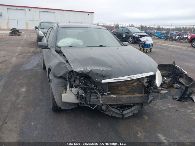 2014 Chrysler 200 Lx მანქანა იყიდება აუქციონზე, vin: 1C3CCBAB0EN232032, აუქციონის ნომერი: 12571339