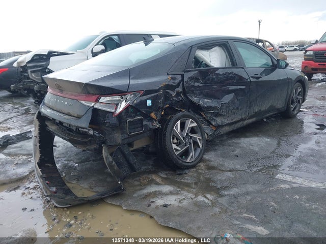 KMHLM4DG1RU758186 Hyundai Elantra Preferred W/tech Package